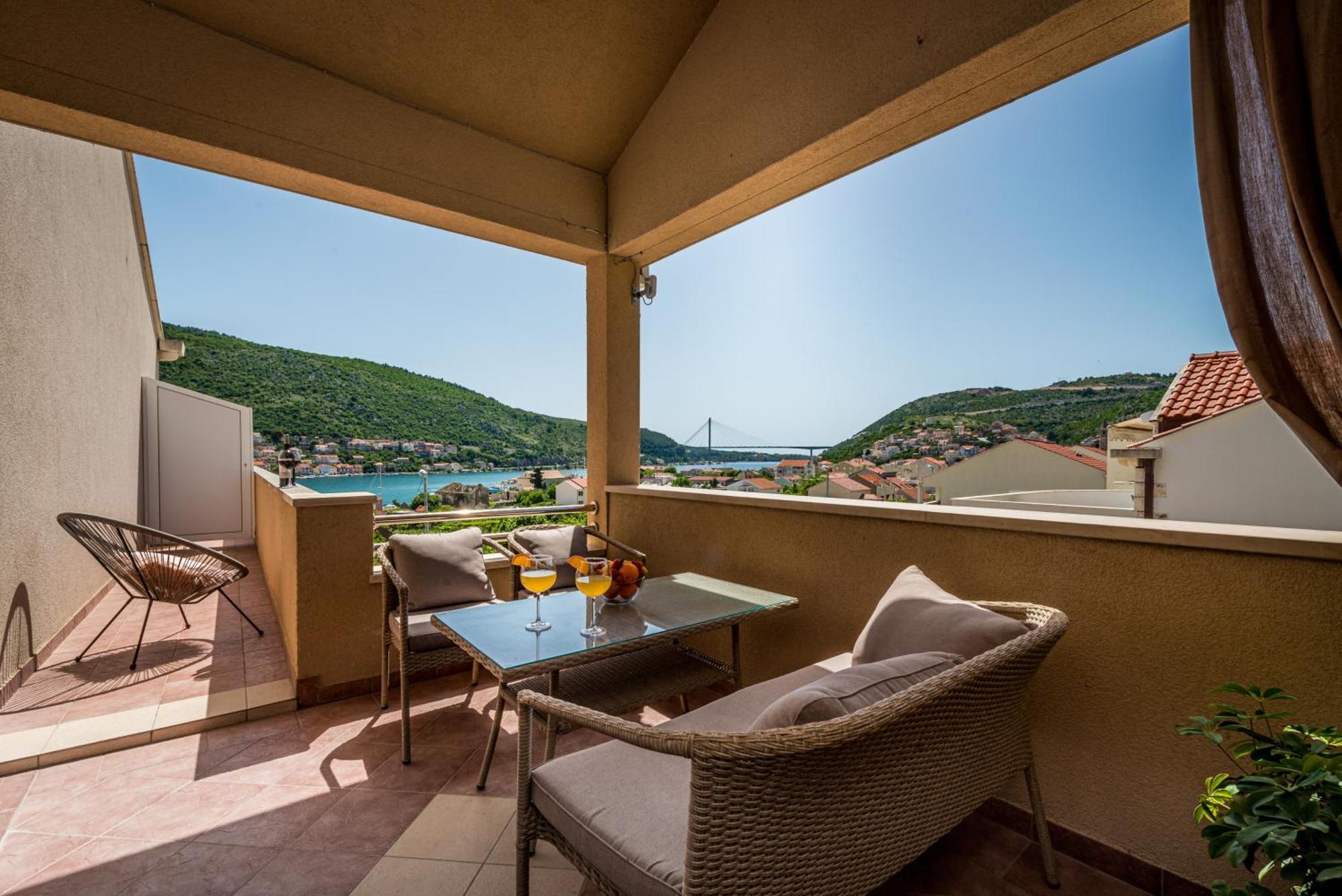 Apartments Du Lux Mokosica Bagian luar foto